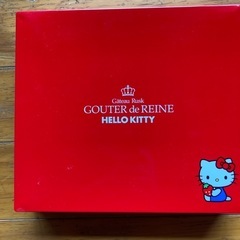 ハローキティラスクスチール製の空箱の画像