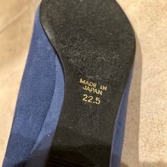 ブルーパンプス 22.5cmの画像