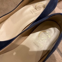 ブルーパンプス 22.5cmの画像