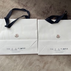 🌟モンクレールショッパー2枚の画像