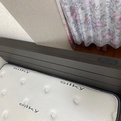 ニトリ　セミダブルベッド　フレームのみの画像