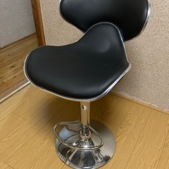 昇降式カウンターチェア