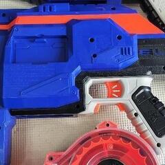 ナーフ銃2台セットおもちゃの画像