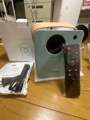プロジェクター新品未使用