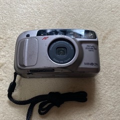 MINOLTAのRIVIA ZOOM70