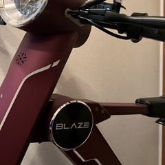 BLAZE スマートEV 折り畳み式電動バイクの画像