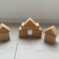 ⭐️再値下げ⭐️車で引っ張れる木の積み木✴︎知育玩具の画像