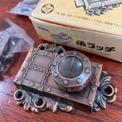新品　内鍵 角ラッチ 古代 昭和レトロ ＤＩＹ　金物 リフォームなどに！の画像
