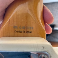 中古品　Fenderジャズベース　ストラップ、ケース、ミニアンプ付きの画像