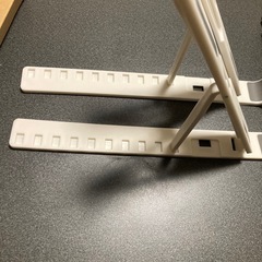 タブレットスタンド 新品 収納袋付き 角度調整の画像