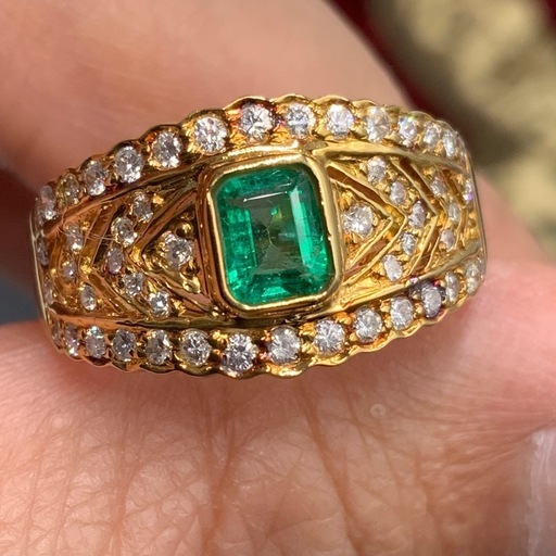 K18 エメラルドリング　4.6g ダイヤモンド　リング