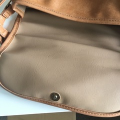 ショルダーバック　　合皮　　セカンドハンズ　　茶色の画像