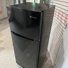 値下げ⭐︎ハイセンス 2ドア　120L冷蔵庫　HR-B12J1B 2022年製の画像