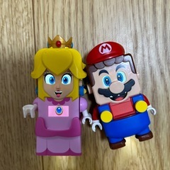 レゴマリオandレゴピーチの画像