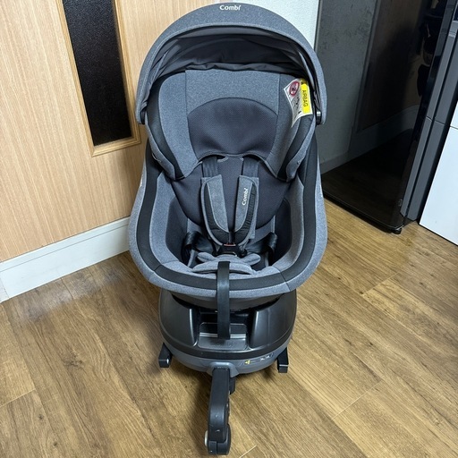 【美品】コンビ チャイルドシート ISOFIX クルムーヴ
