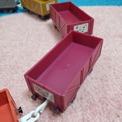 プラレールトーマス　いたずら貨車９両の画像