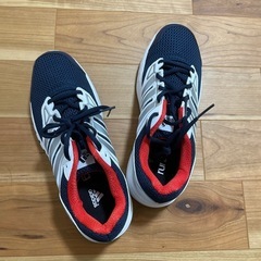 【お譲り先決定】 
adidas スニーカー　26.5センチ