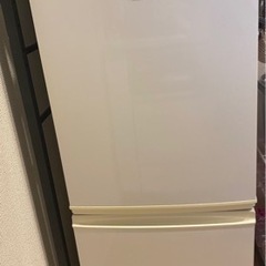 冷蔵庫　SHARP（お譲り先決定） 
