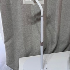 スマホスタンド　卓上の画像