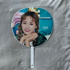 TWICE うちわ ツウィ