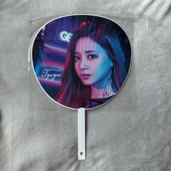 TWICE うちわ ツウィ