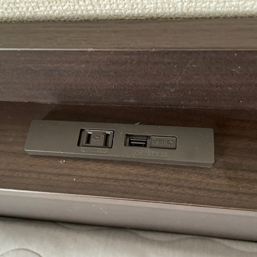 ダブルベッド　フレーム　引き出し付き