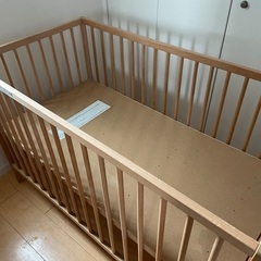 IKEA ベビーベッドの画像