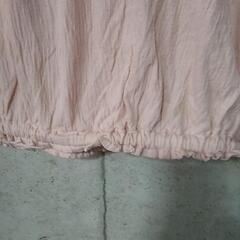 少し、スモ゙ーキーめの、ぴんくです。7分袖で、裾は、シャーリングに、なってて、ガーリーな、お品です。美品です。の画像