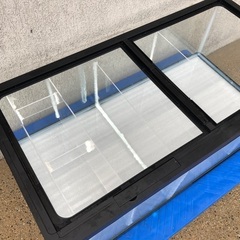 鈴木製作所 らんちゅう水槽900（896×450×300）90cm水槽（単体）仕切り板付①の画像