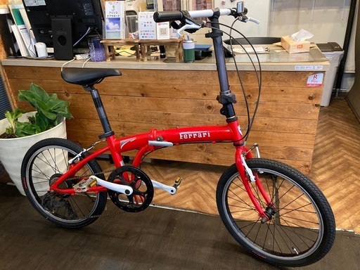 【Ferrari 前後タイヤ・チューブ新品！】アルミフレーム　7段変速　20インチ折りたたみ自転車　レッド