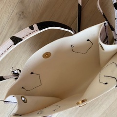 牛柄バッグ　新品の画像