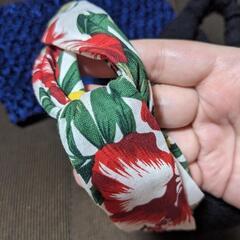 ヘアバンド 2種類 花柄 メッシュ の画像