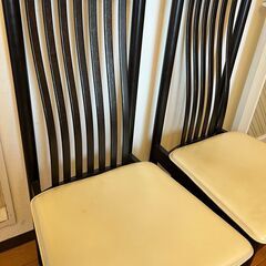 大塚家具ダイニングテーブルセット【無料】オマケ食器棚+美品ワードローブの画像