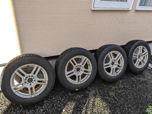 【値下げ！】16インチスタッドレスタイヤ、ホイール