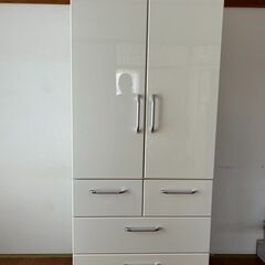 大塚家具ダイニングテーブルセット【無料】オマケ食器棚+美品ワードローブの画像