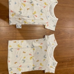 ユニクロの肌着80センチ× 2 90センチ× 2
の画像
