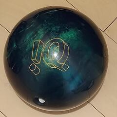 中古美品★ＩＱエメラルドグリーン★ボウリングボール☆ボールバッグ付き