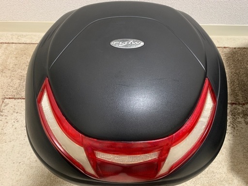 givi リアボックス トップケース