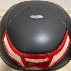 givi リアボックス トップケース
の画像