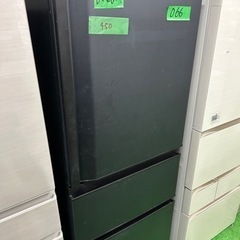 8/31.9/1限定販売🔥ご来店時、ガンお値引き‼️TOSHIBA(東芝) 2022年製 326L 3ドア冷蔵庫🎉