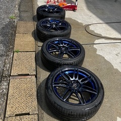18インチ　
アルミホイール
