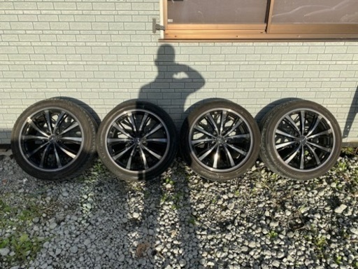 レオニス　19インチ　タイヤホイールセット