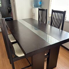 大塚家具ダイニングセット☆オマケ☆食器棚+美品ワードローブも無料