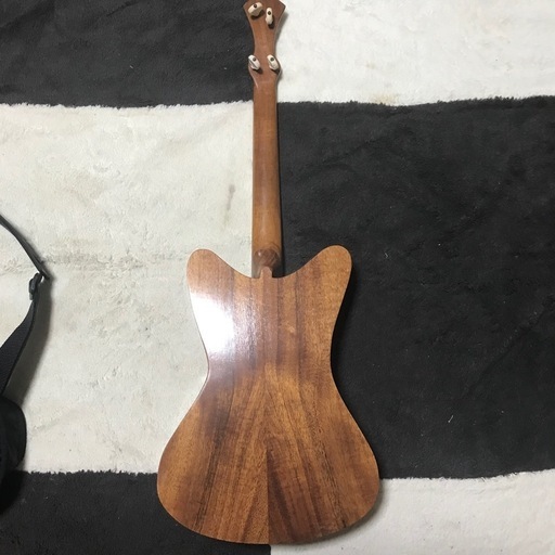 激レア ノーネーム バリトンウクレレ マホガニー 珍品