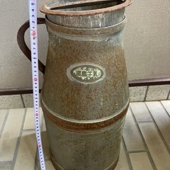 廣島牛乳ミルク缶　アンティーク 傘立て ガーデニング 