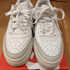 ナイキNIKE　スニーカー　23.5cmの画像