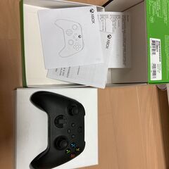 Xbox ワイヤレス コントローラー(カーボン ブラック)の画像
