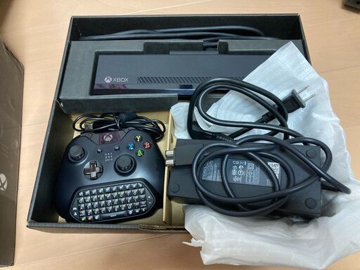 【生産終了】Xbox One + Kinect (通常版)