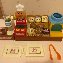 アンパンマン　パン工場　パン屋さん