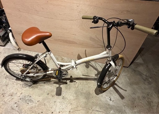 機種名／GRAPHIS (グラフィス) 折りたたみ自転車20・6SP GR-FD